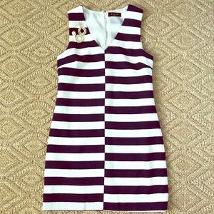 Amazing Navy and White alternating stripe dress!